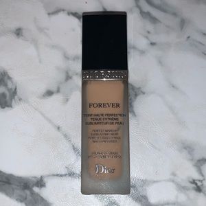 💘 Dior Skin Forever Foundation in 030